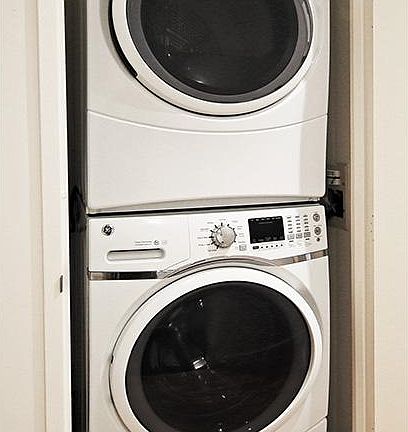 4th image of 320 W 38th St APT 607