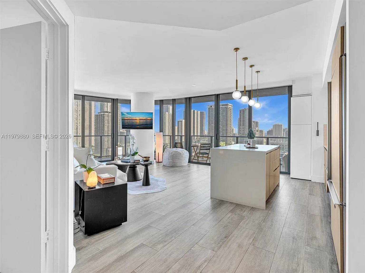3401 Midtown Condo — Photo 4