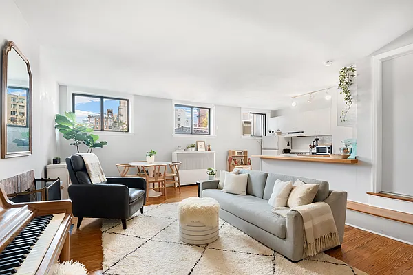 Rented by Engel and Volkers Brownstone Brooklyn | media 8