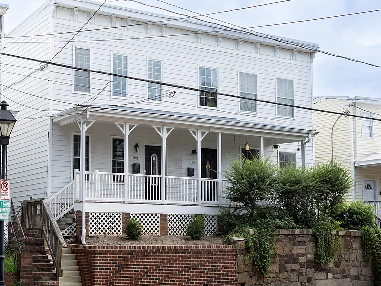 1306 W Clay St — Photo 34
