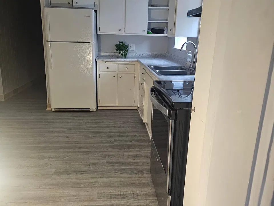 322 Cottage Ave E #2