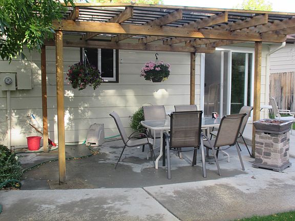 5th image of 1051 Durango Dr
