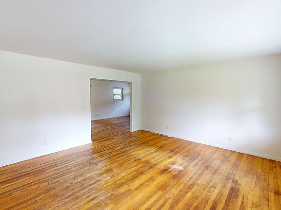 4th image of 1235 Saling Dr