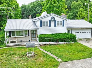 3618 Rohr Rd, Orion, MI 48359