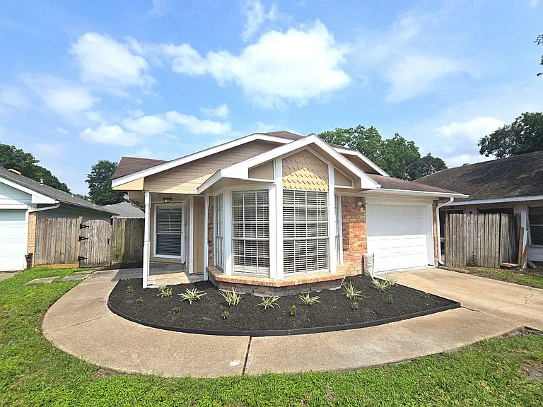 11130 Thunderhaven Dr — Photo 1