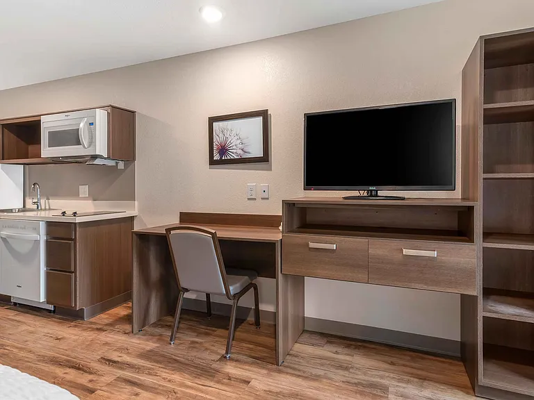 Studio Suite - 2 Queen Beds