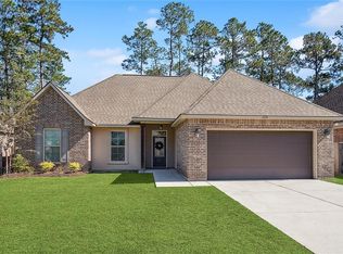 1076 Berkshire Dr, Pearl River, LA 70452