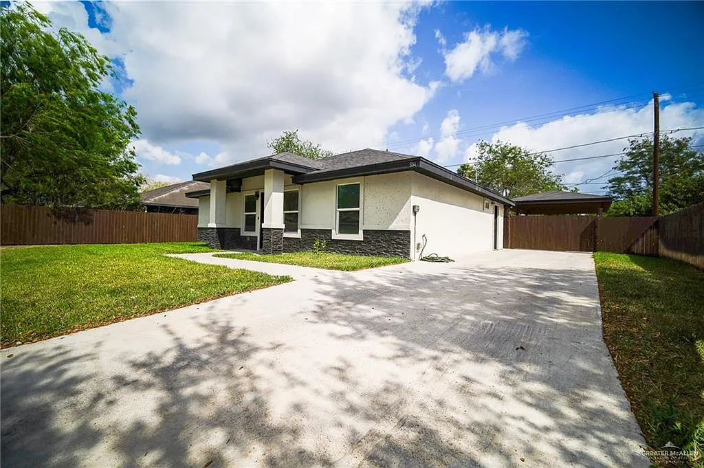 Building Photo - 504 San Antonio Cir