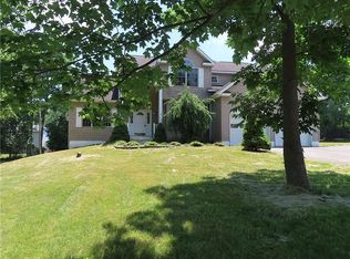 8 Corrine Ct, Monroe, NY 10950