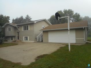 116 W 6th St, Kimball, SD 57355