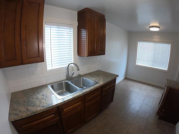 5th image of 9806 State St #C