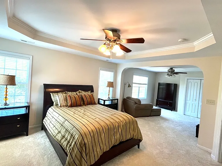 1105 Goldenview Ct — Photo 14