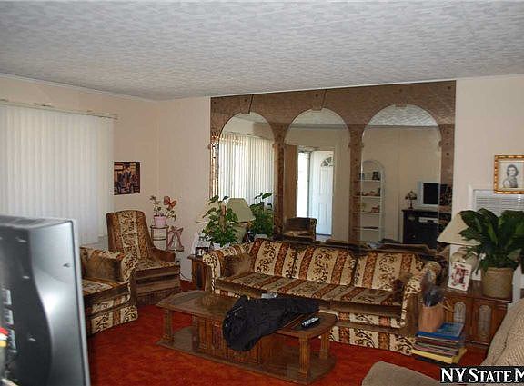 4th image of 105 Sunset Ave