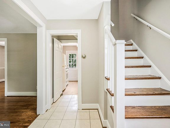 2nd image of 506 Fontaine St