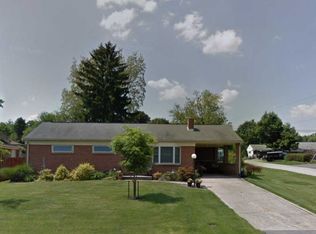 2001 Pine View Dr, York, PA 17408