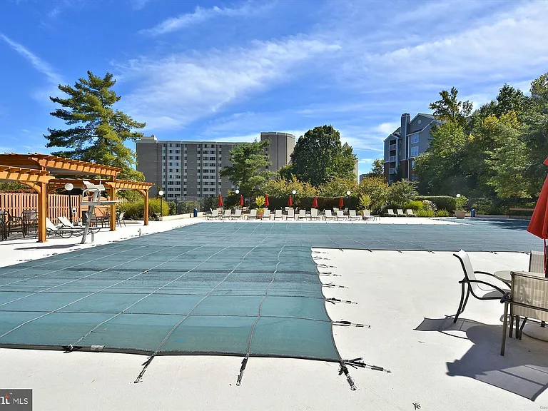 5500 Holmes Run Pkwy #210 — Photo 26