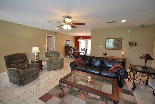 2nd image of 15685 Bay View Cir