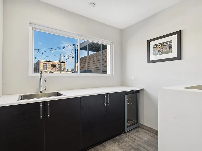 1339 W Ancona St — Photo 23
