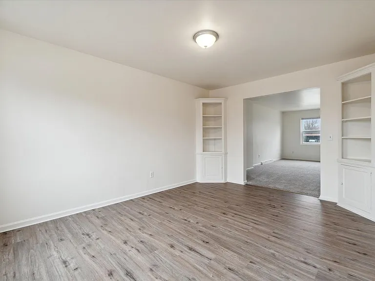 2601 Germain Dr — Photo 8