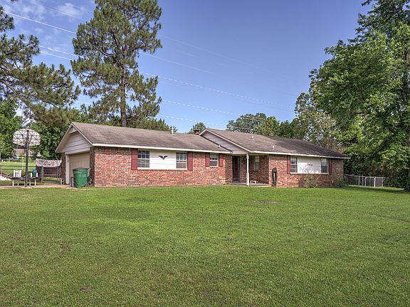 2nd image of 7508 S Bushnell Blvd