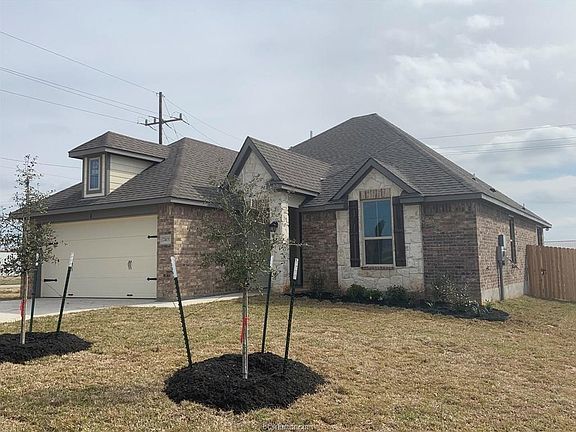 3rd image of 7401 Masters Dr