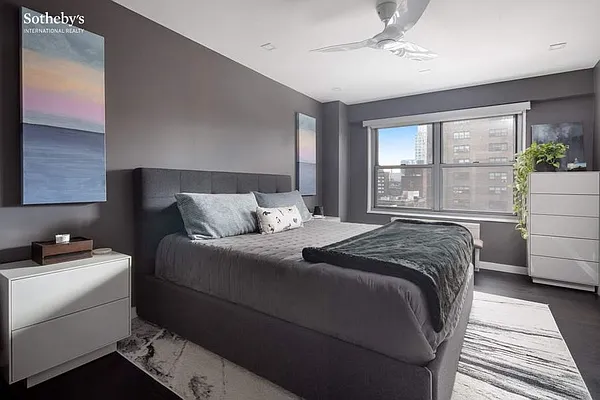 Sold by Sotheby's International Realty | media 6