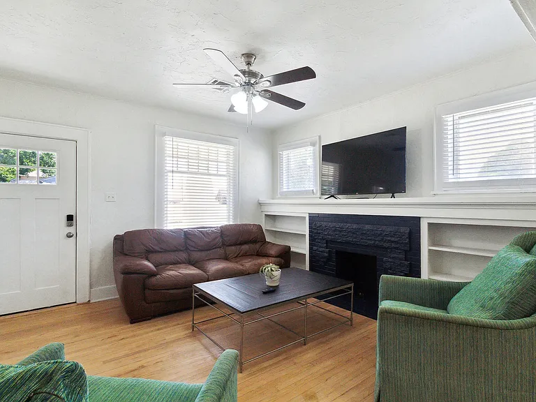 2247 W Park Pl — Photo 6