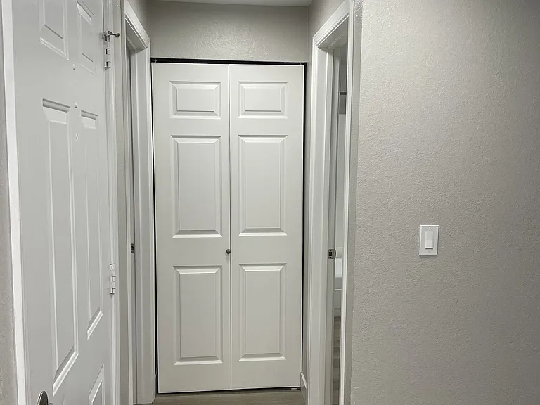 Redmond Park Apts — Photo 13