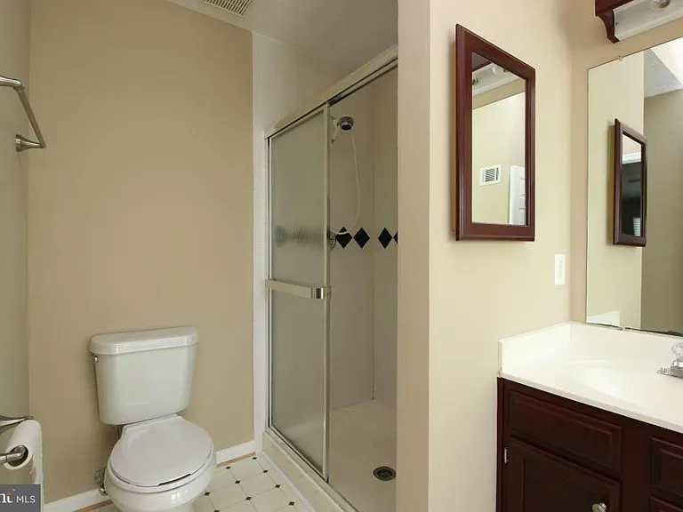 66 Larkwood Ct — Photo 20