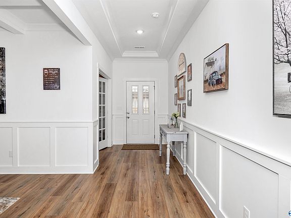 5th image of 132 Chesire Cove Ln