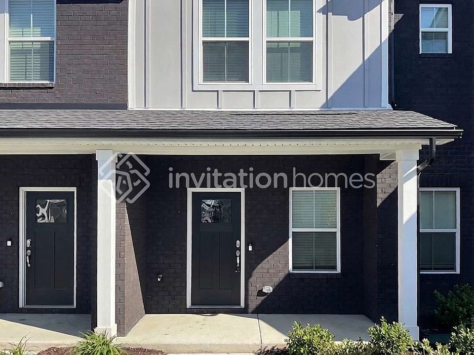1st image of 208 River Rock Dr