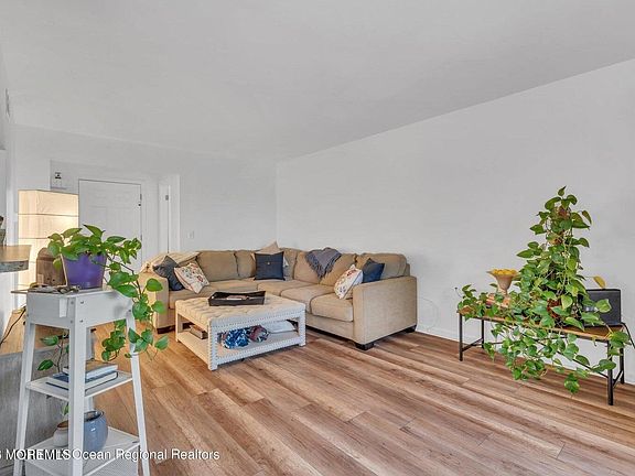 4th image of 145 Central Avenue #4B