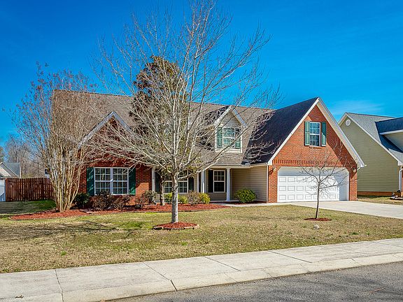 3rd image of 407 Sweet Birch Dr