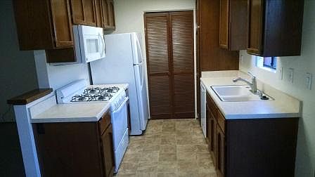 4th image of 4620 North Ave Unit 4
