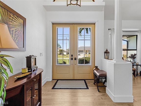 5th image of 4413 SW 13th Ave