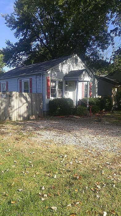 1st image of 1315 Doris Dr