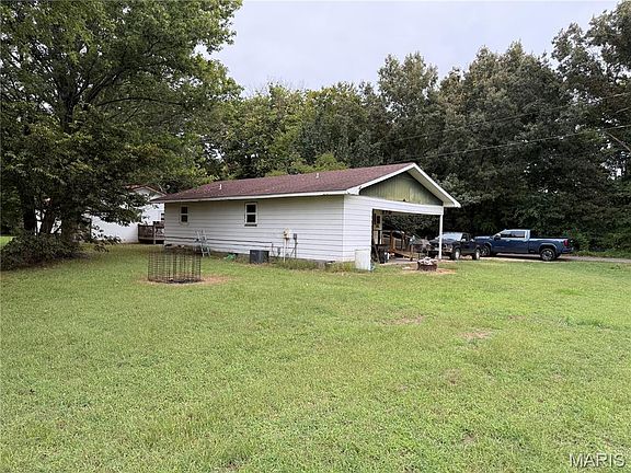 3rd image of 747 Kennett St #4