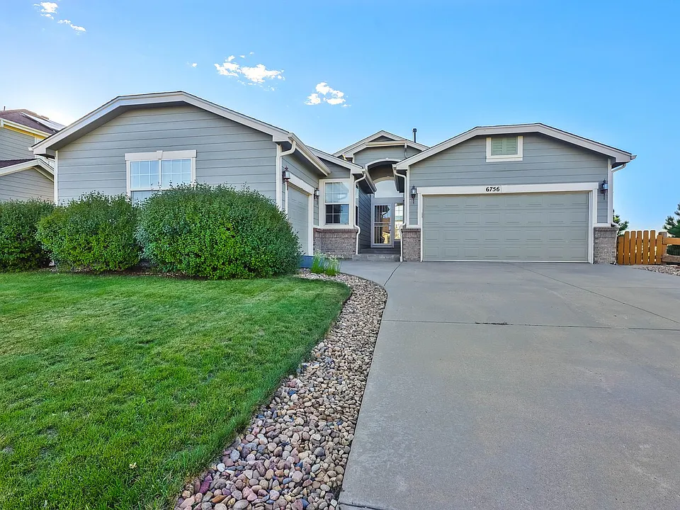 6756 Solana Dr