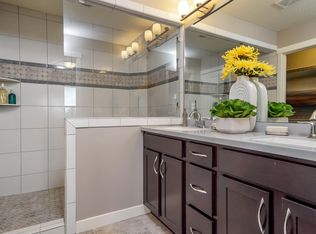 23 N Jackson Ave, Farmington, UT 84025