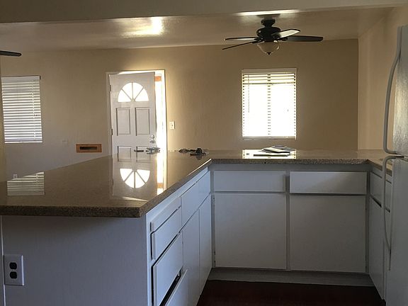 4th image of 431 N 8th St