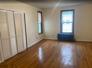 (Undisclosed Address), Holyoke, MA 01040