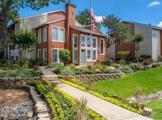 Infinity on the Oaks, Dallas, TX 75231