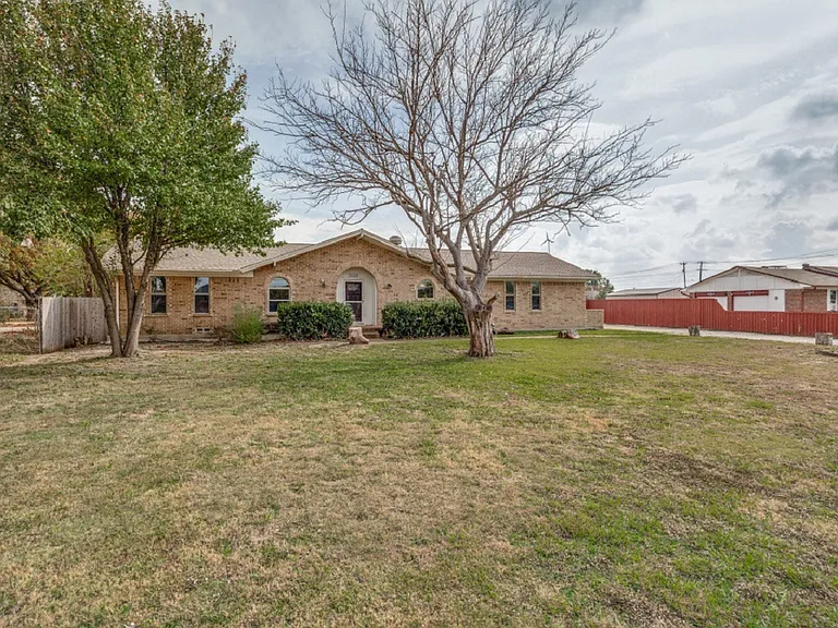 3550 Whiteley Rd — Photo 1