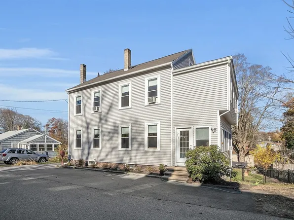 17 Clark St, Georgetown, MA 01833