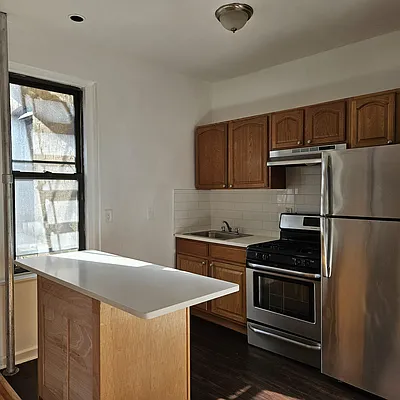 Rented by Douglas Elliman | media 10