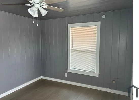 2430 Altoona St — Photo 4