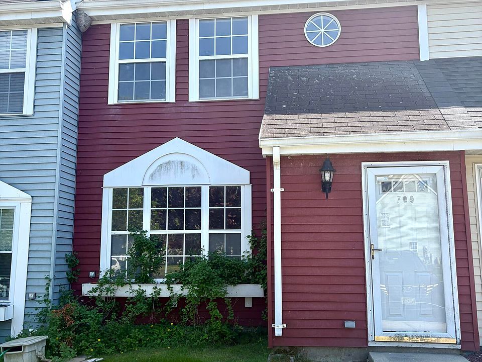 1st image of 709 Lady Slipper Ct #709