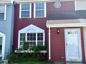 709 Lady Slipper Ct, Tuckerton, NJ
