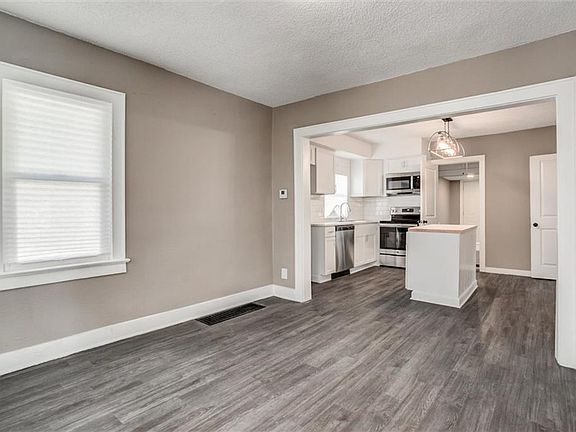 5th image of 4211 Olive St