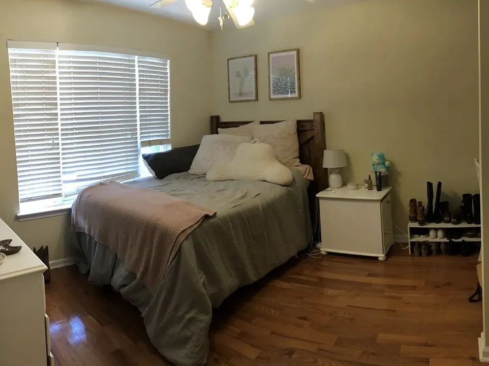 833 Old Greenville Hwy #1220
